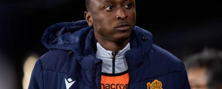 记者：瓦伦西亚寻求引进前锋，与皇家社会商谈再次租借萨迪克