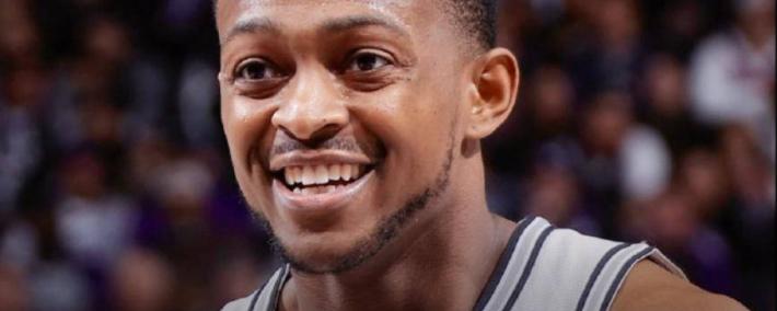 圣安东尼奥马刺续约福尅(kè)斯4年229亿美元