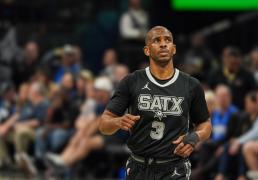 洛杉矶快船(chuán)球队动态汇总