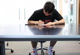 波特兰开拓者官方宣布与2025年首轮16号秀杨瀚森完成签约