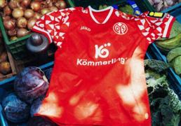 美因茨05足球俱乐部发布25/26赛季全新主场球衣