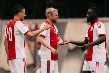 欧冠：阿贾克斯状态出色，国际米兰2连败表现不堪