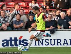 曼联惨遭低级别球队淘汰，拜耳勒沃库森火上浇油