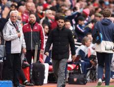 阿森纳2-0击败西汉姆联登顶，两伤员加入伤病名单