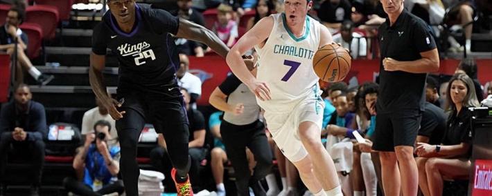 夏洛特黄蜂靠稳定表现的侧翼新秀(xiù)拿下夏联FMVP