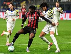 AC米兰2-2帕尔馬(mǎ) 萊(lái)奥建功