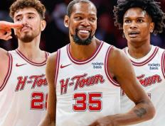 双射手(shǒu)配高塔！火箭队精简轮换，替补席迎变阵：31岁中锋无缘登場(chǎng)