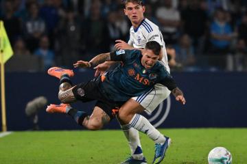 （体育）足球——意甲：那不勒斯平科莫