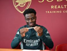 体坛联播｜萨卡續(xù)约阿森纳，谷爱凌等四名中(zhōng)國(guó)選(xuǎn)手晋级决赛