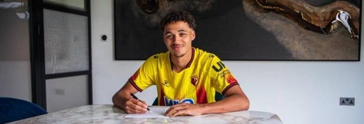 官方：沃特福德租借曼城20岁中卫马克斯-阿萊(lái)恩，租期1年