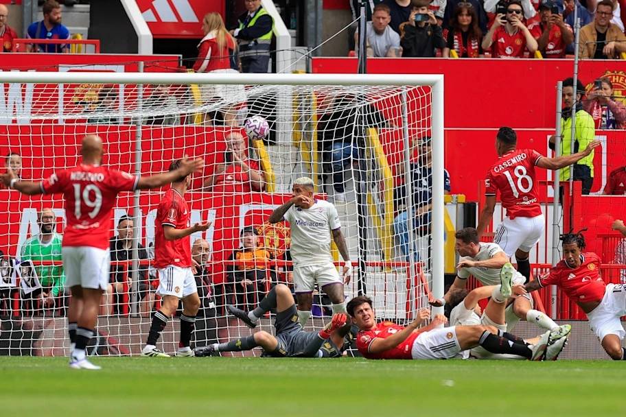 德赫亚反(fǎn)戈旧主，曼联季前热身戰(zhàn)平佛罗伦萨，球(qiú)员评分出炉