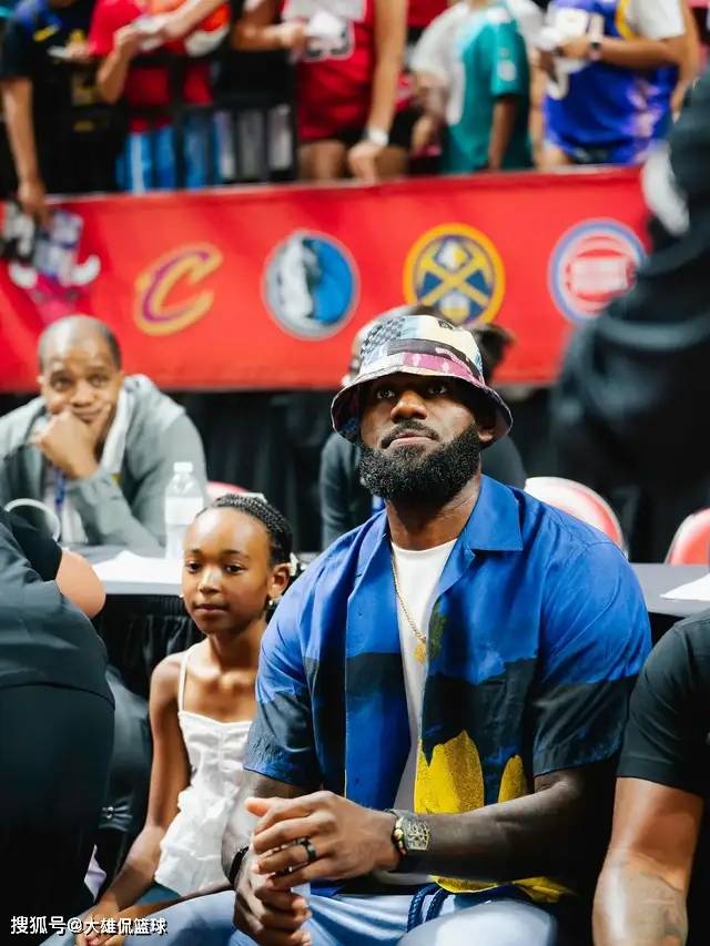 詹姆斯前队友(yǒu)提议老詹离开湖人，暗示队友(yǒu)不(bù)如加入迈阿密热火