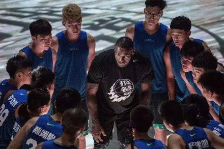 官宣！詹姆斯来中国了！你想见到他吗？