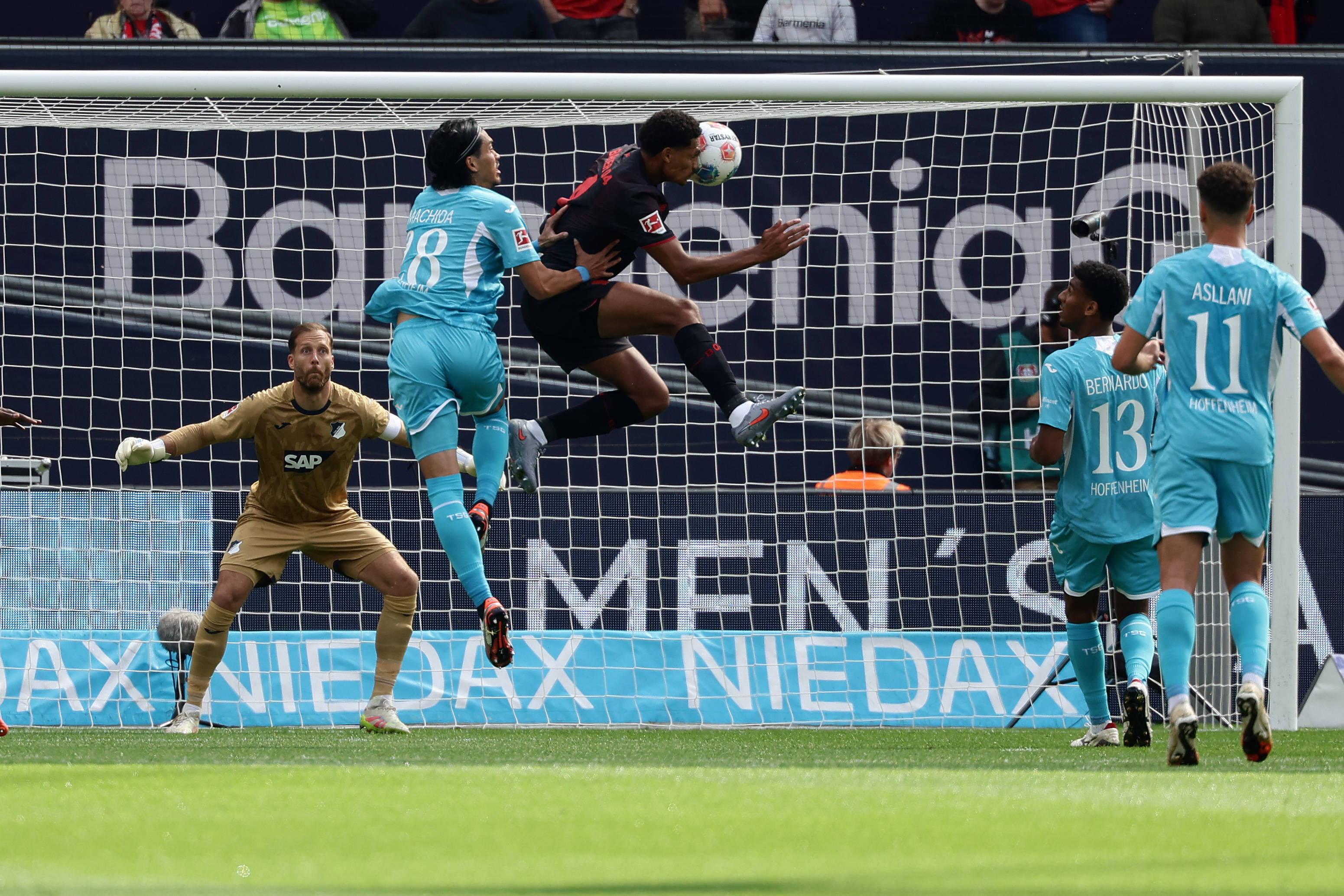 (体育)足球——德甲(jiǎ):勒沃库森不(bù)敌霍芬海姆