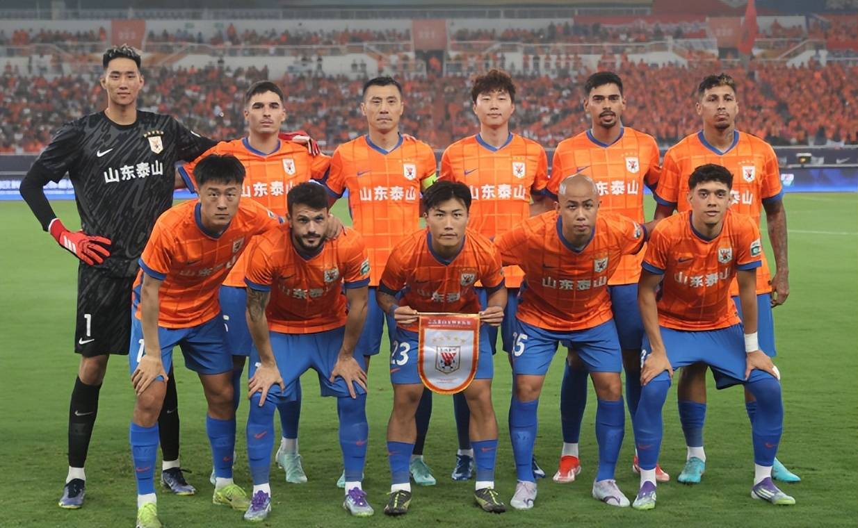 中超三國(guó)争霸局面形成(chéng)，一队雖(suī)然争冠无望，却成(chéng)了中超争冠的最大判(pàn)官