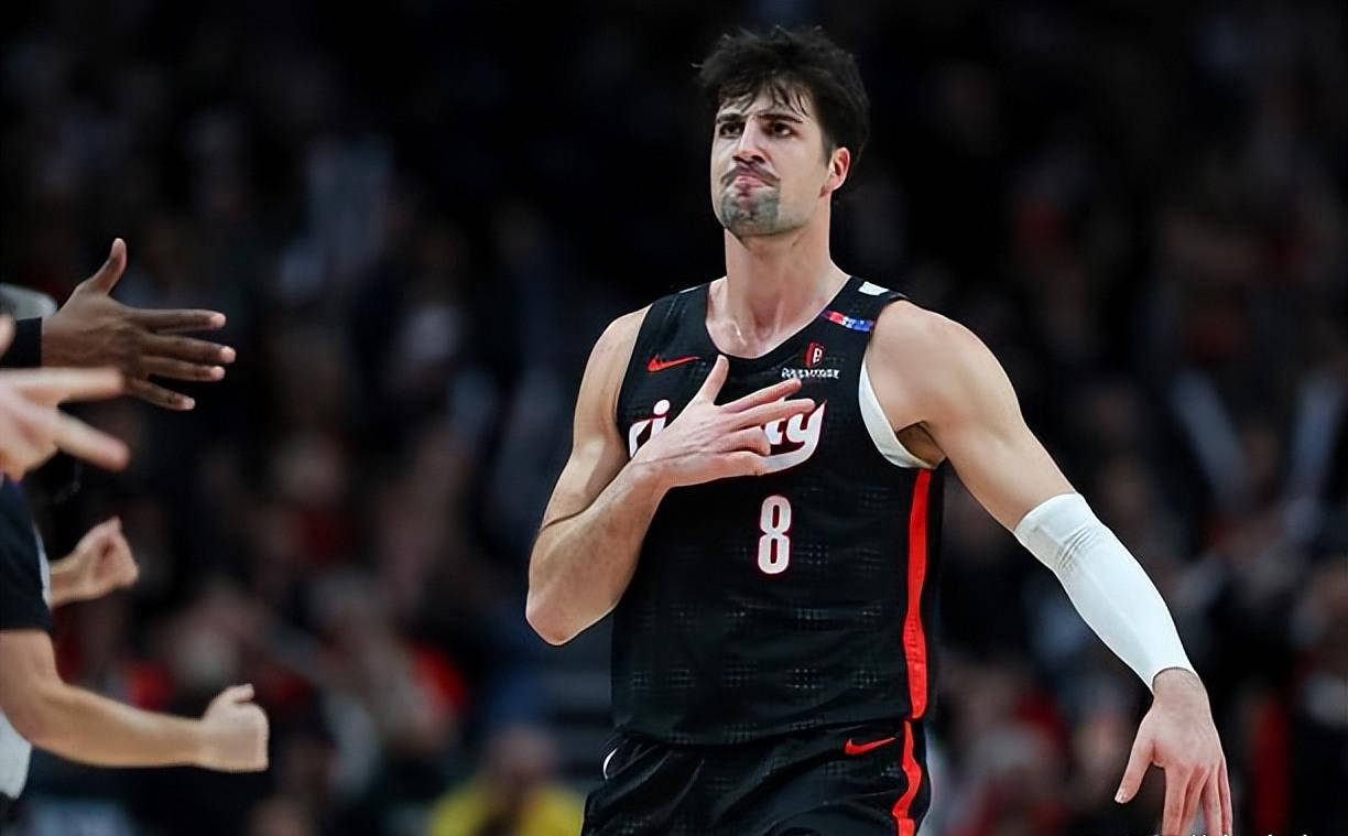 波特兰开拓者新锐球星(xīng)期待与利拉德(dé)携手合作