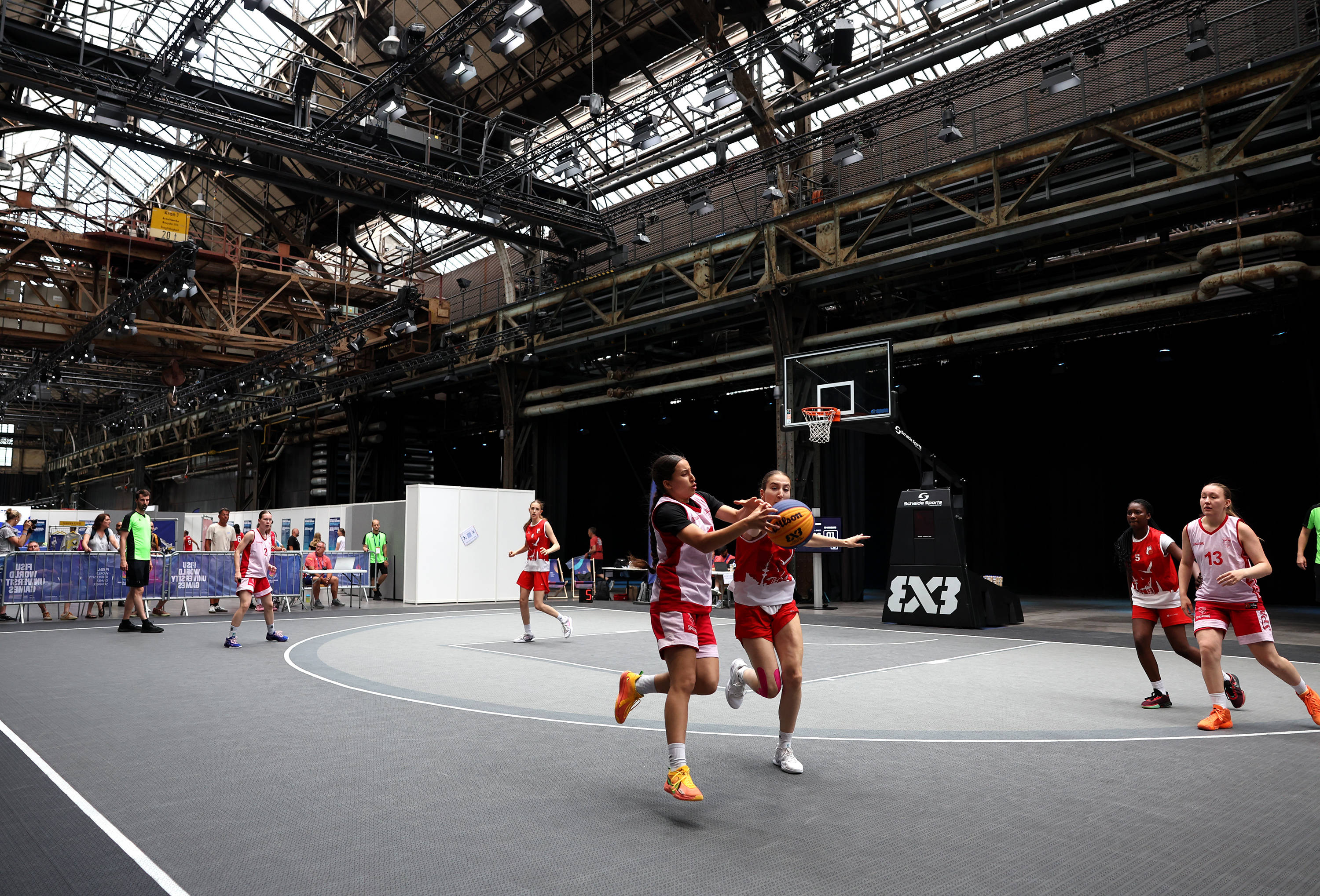 探访莱茵-鲁尔大运会三人(rén)籃(lán)球比赛場(chǎng)馆——“波鸿世纪厅”