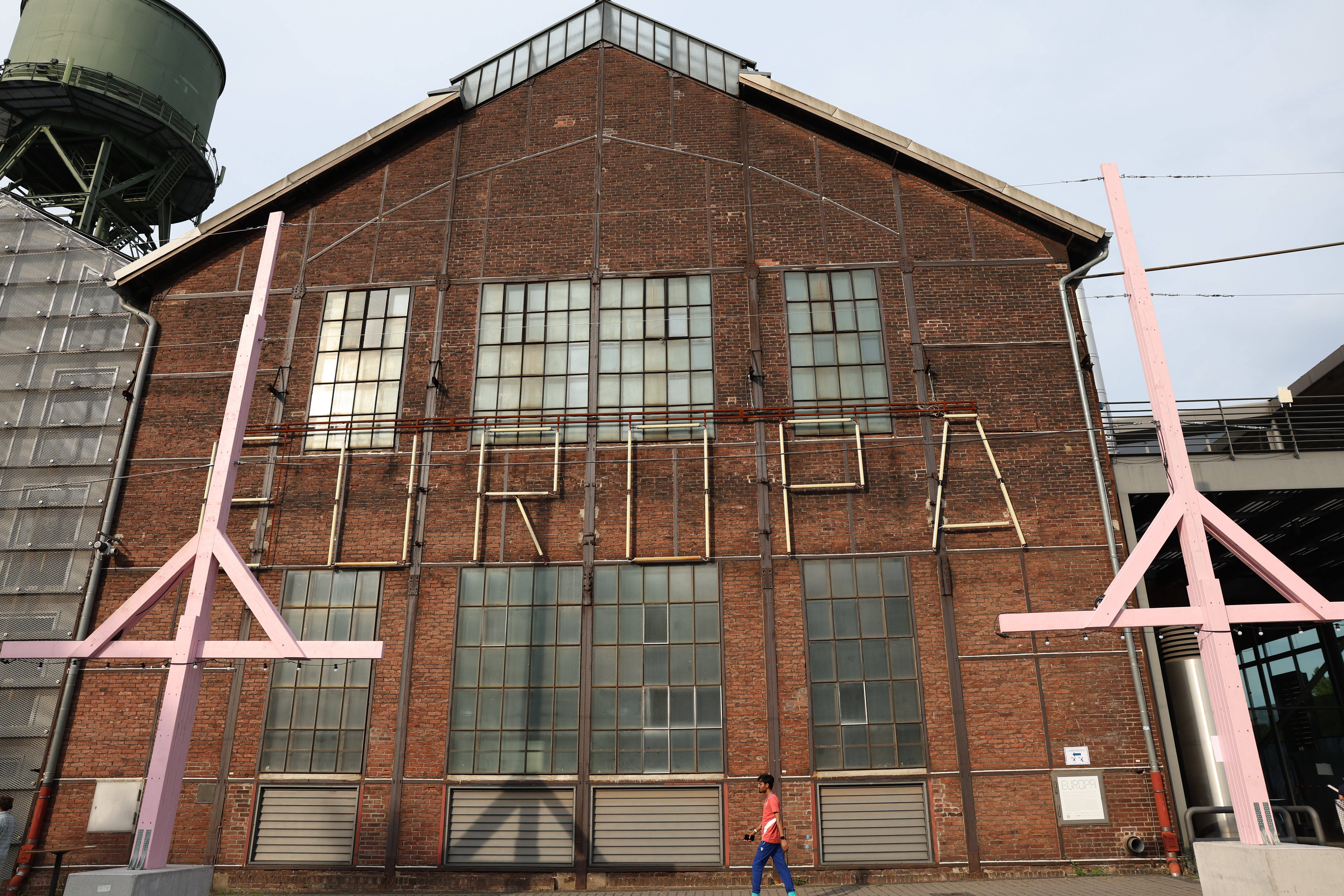 探访莱茵-鲁尔大运会三人(rén)籃(lán)球比赛場(chǎng)馆——“波鸿世纪厅”