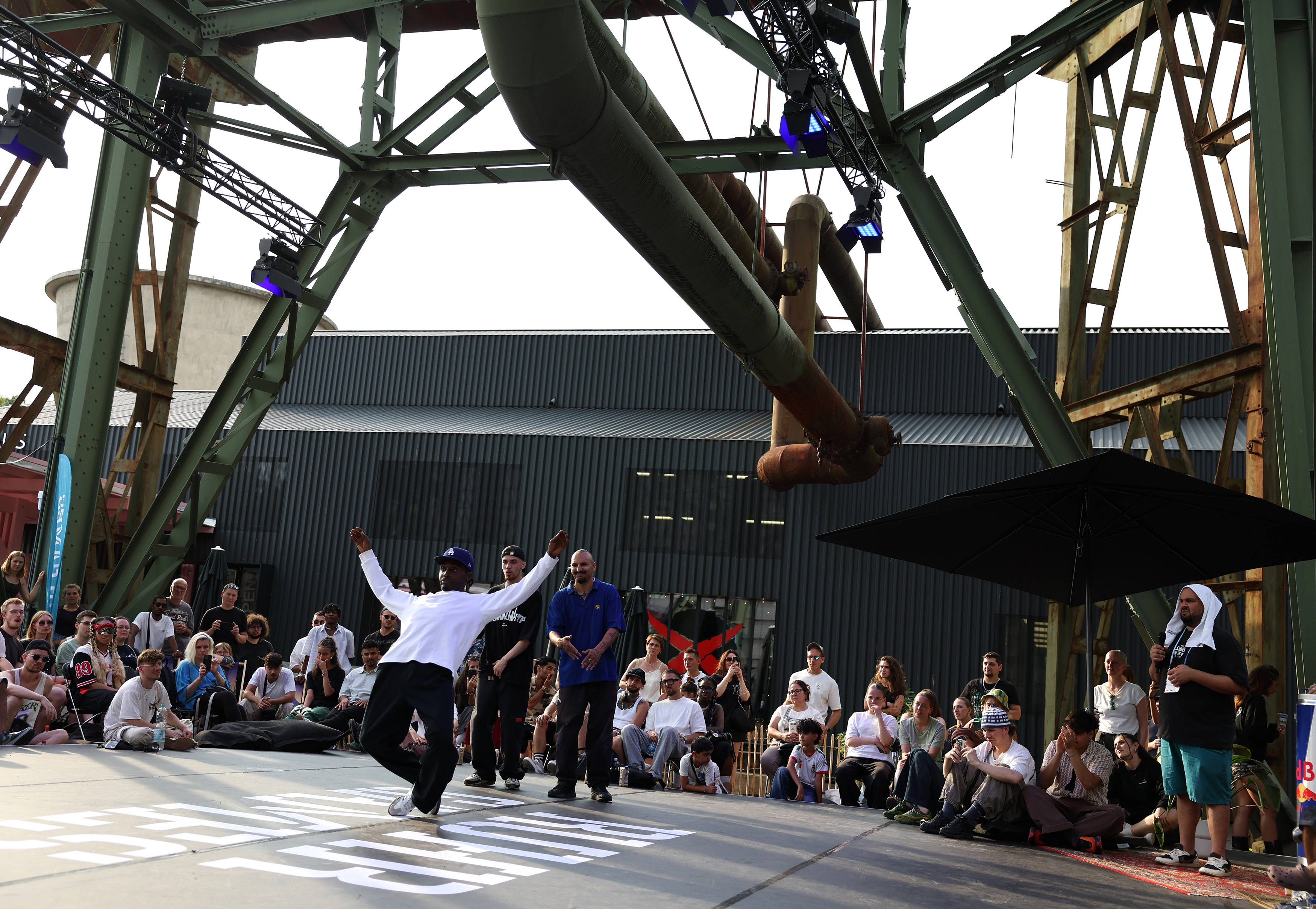 探访莱茵-鲁尔大运会三人(rén)籃(lán)球比赛場(chǎng)馆——“波鸿世纪厅”