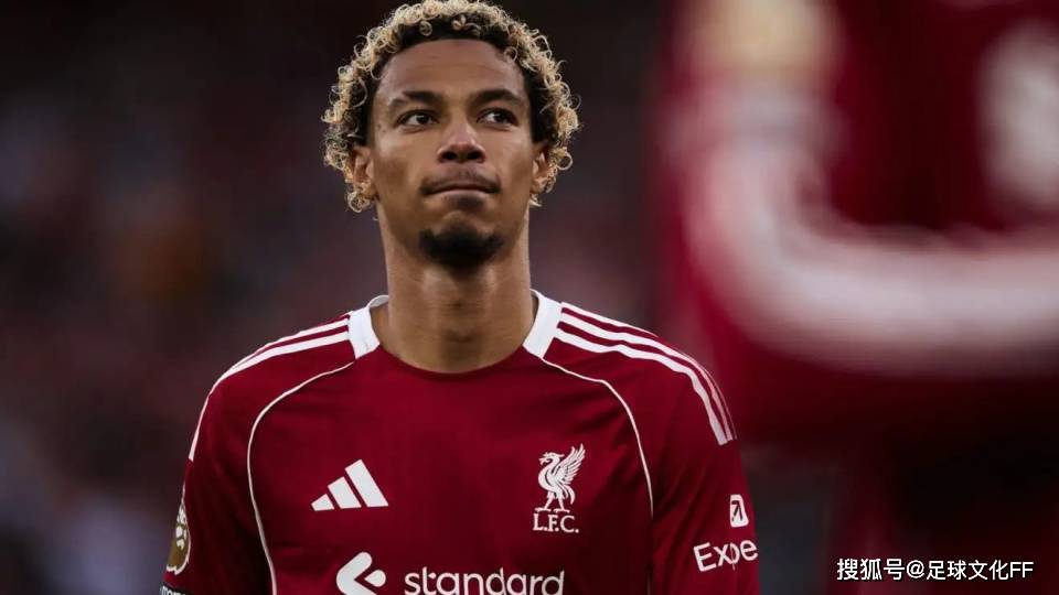 利物浦:雨果·埃基蒂克明确回应了亚历山大·伊萨克创纪录的签约,并透露了“问题”判决