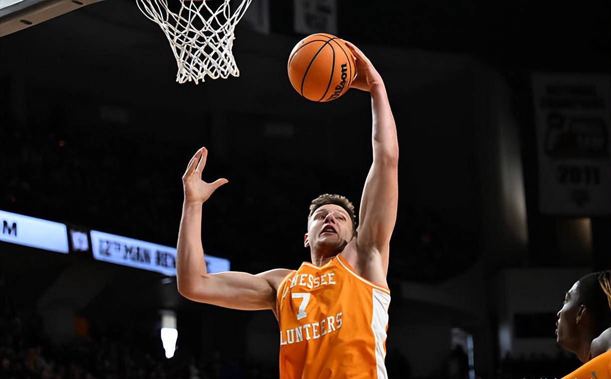 波兰内线新秀签約(yuē)费城76人，或(huò)缺(quē)蓆(xí)欧洲杯