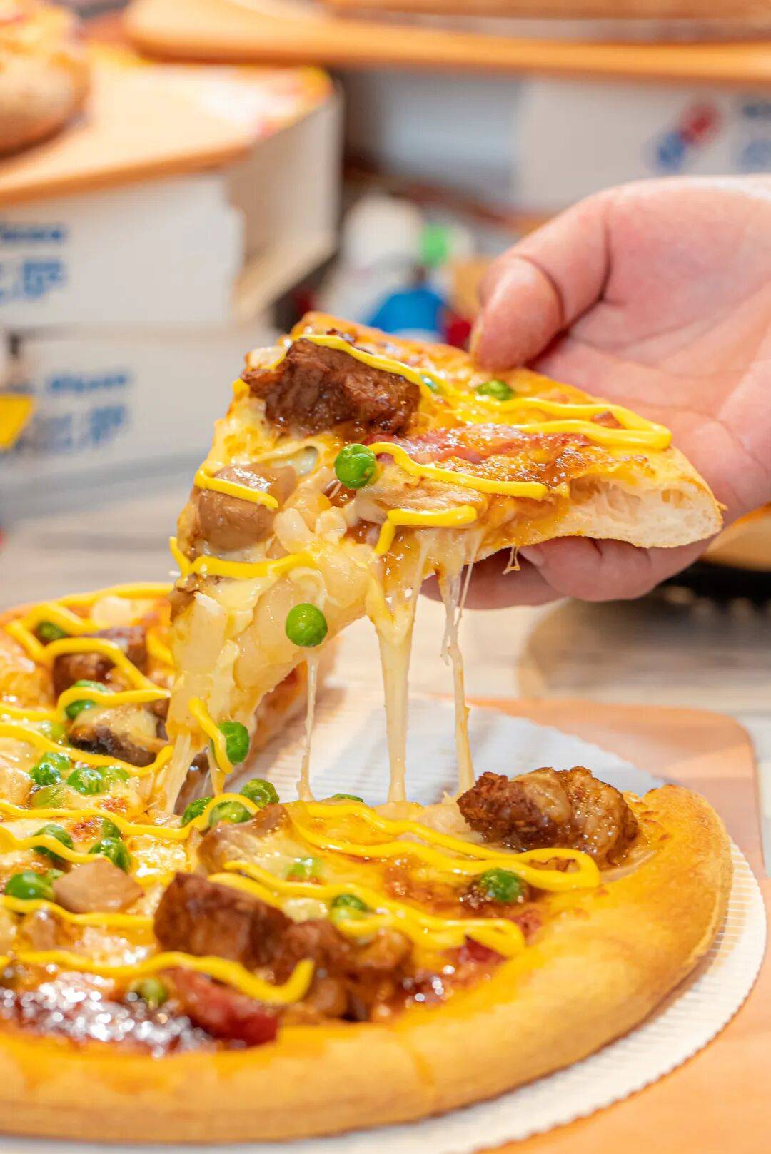 真香预警!达美乐指定比萨限时“买1送1”