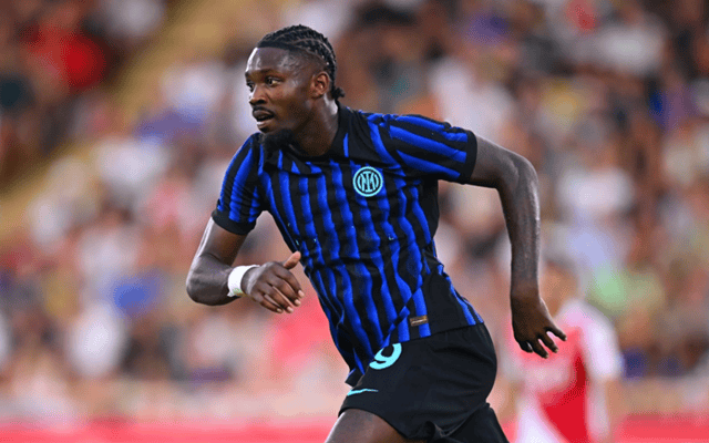 欧冠：阿贾克斯状态出色，国际米兰2连败表现不堪