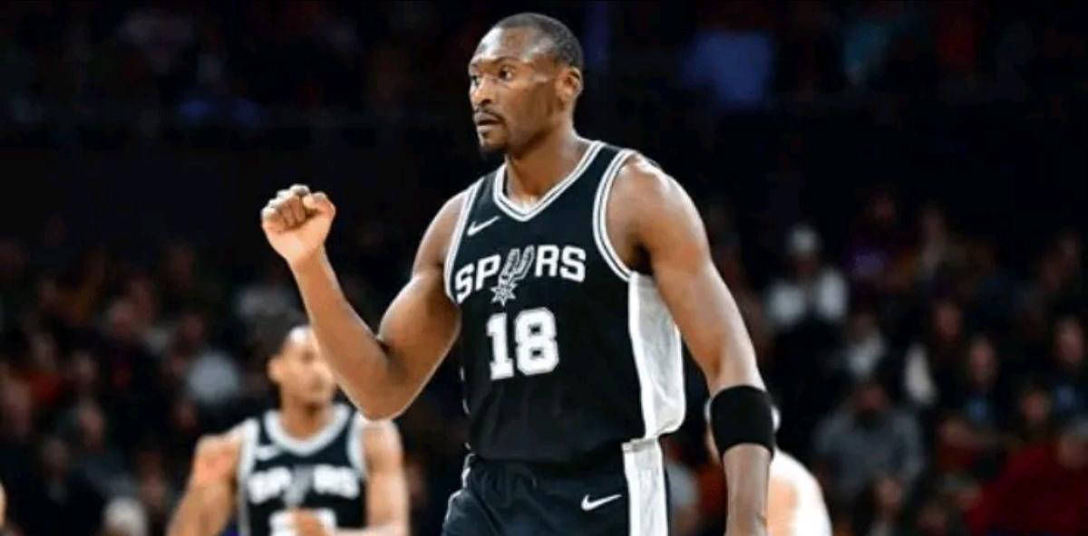 聖(shèng)安东尼奧(ào)馬(mǎ)刺再签老将比永博(bó)巩固內(nèi)线实力