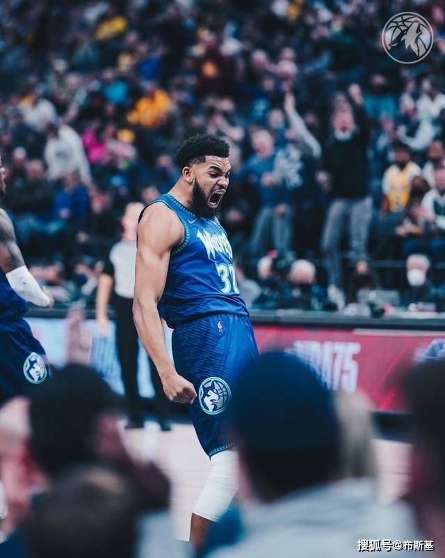 32号之前森林狼中锋，唐斯把明尼(ní)苏达当成了家，卡尔的狼队前半(bàn)生