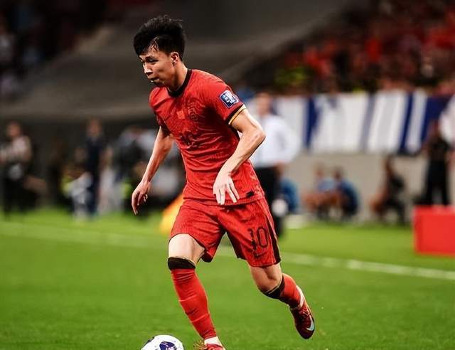 留洋德甲？法兰克福获中国企业7.4亿赞助：王钰栋被推荐加盟