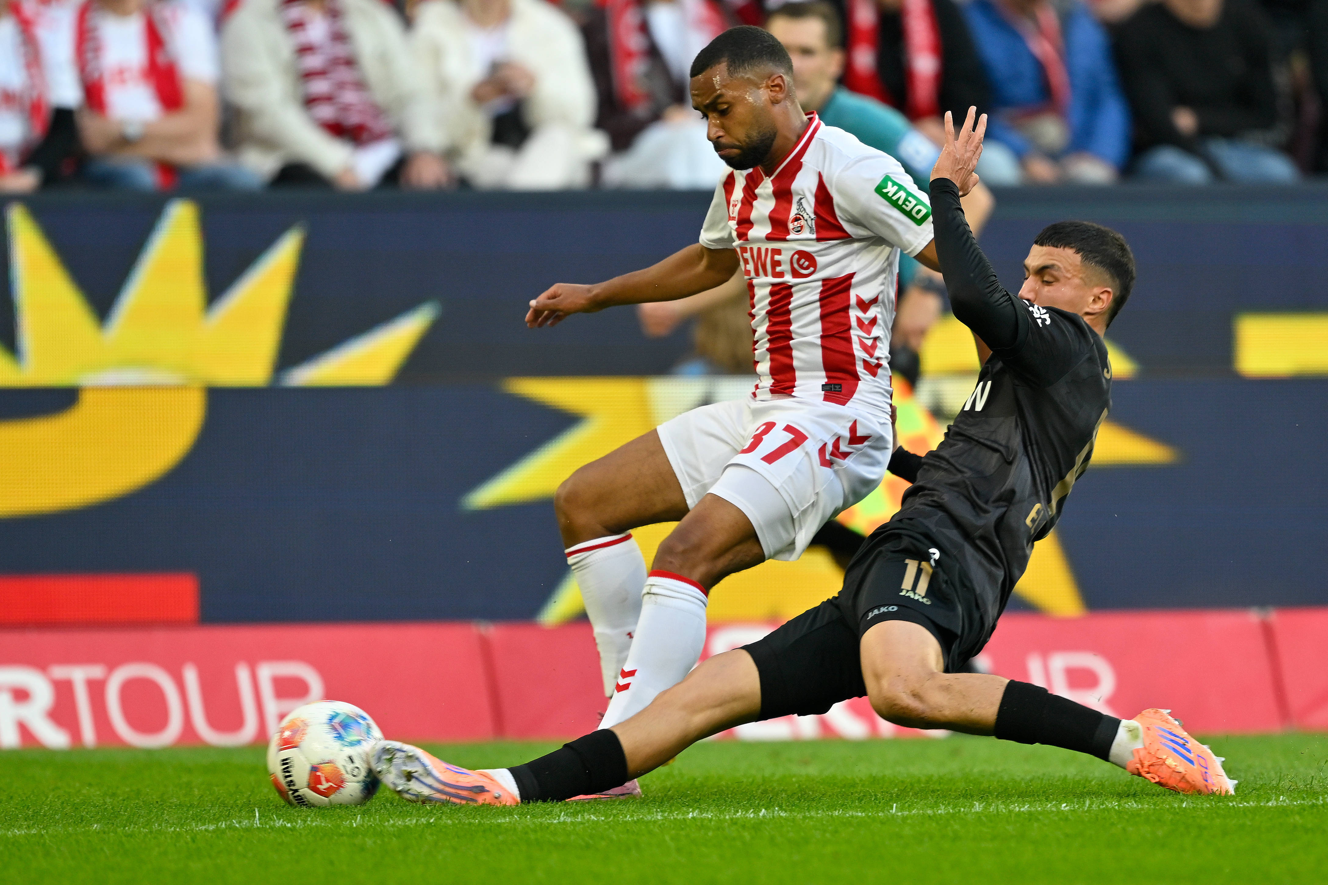 （体育）足球——德甲：斯图加特胜科隆