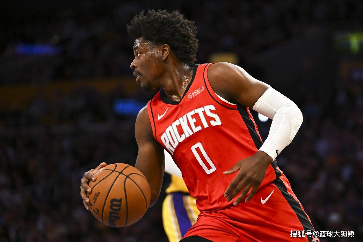 双射手(shǒu)配高塔！火箭队精简轮换，替补席迎变阵：31岁中锋无缘登場(chǎng)