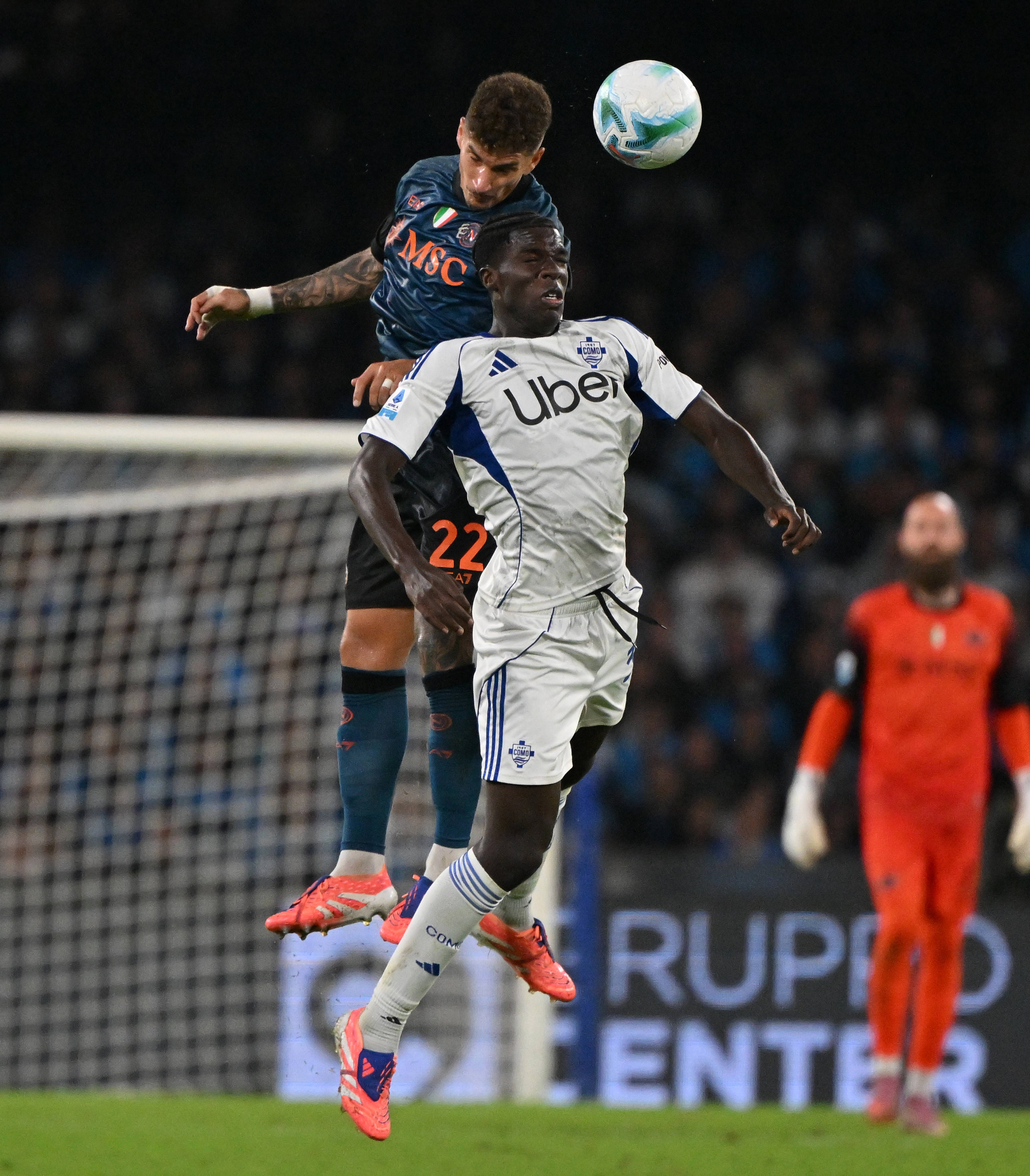 （体育）足球——意甲：那不勒斯平科莫