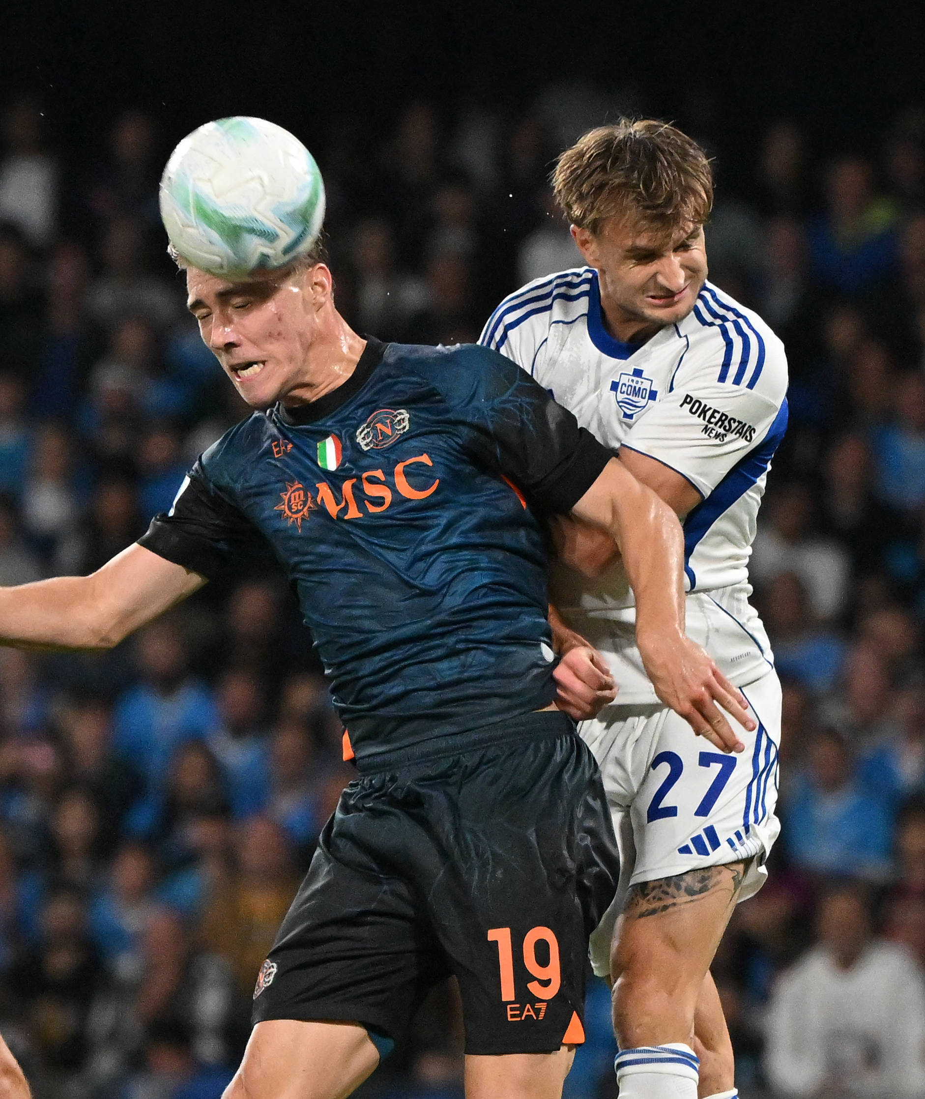 （体育）足球——意甲：那不勒斯平科莫