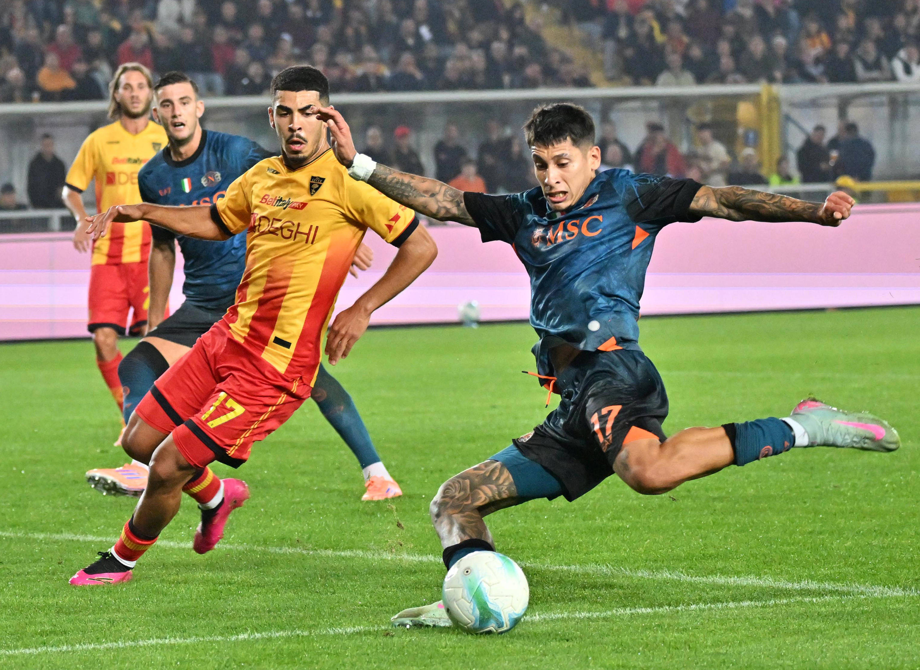 （体育）足球——意甲：那不勒斯胜莱切