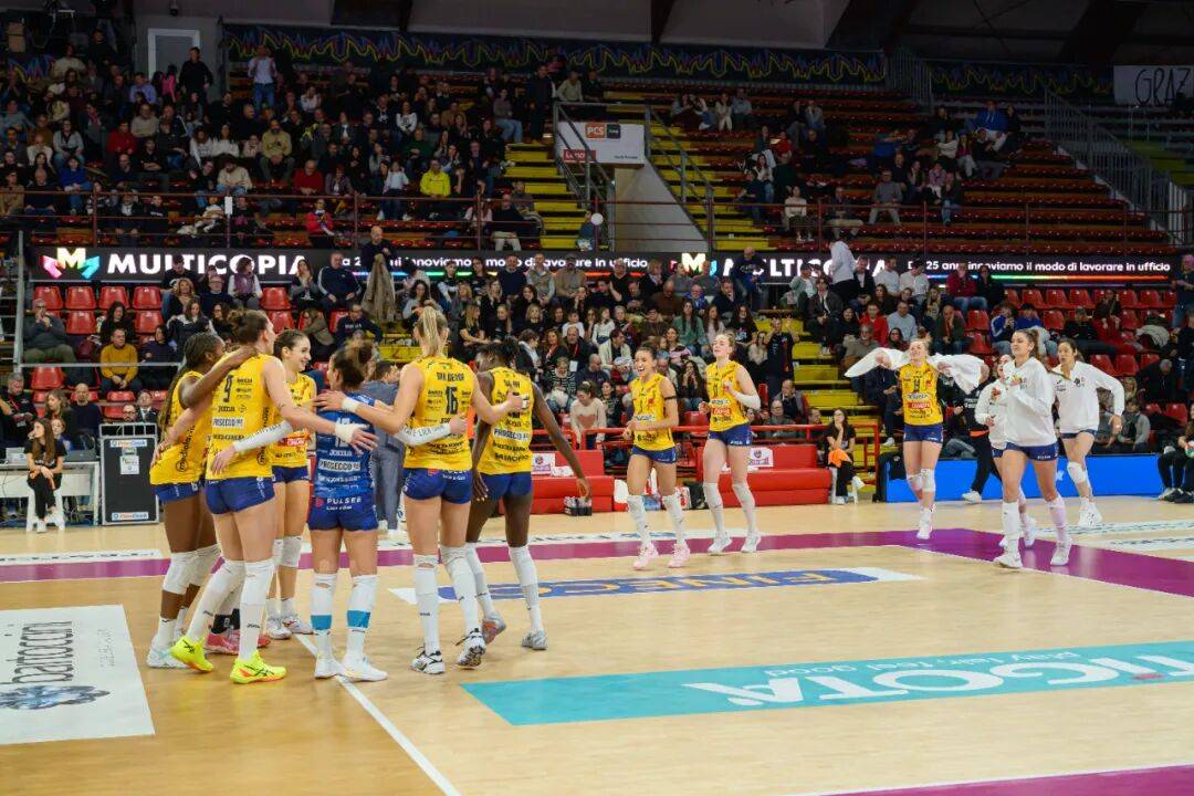 朱婷轮休备战世俱杯+欧冠 哈克MVP 科内利亚诺女排14连胜