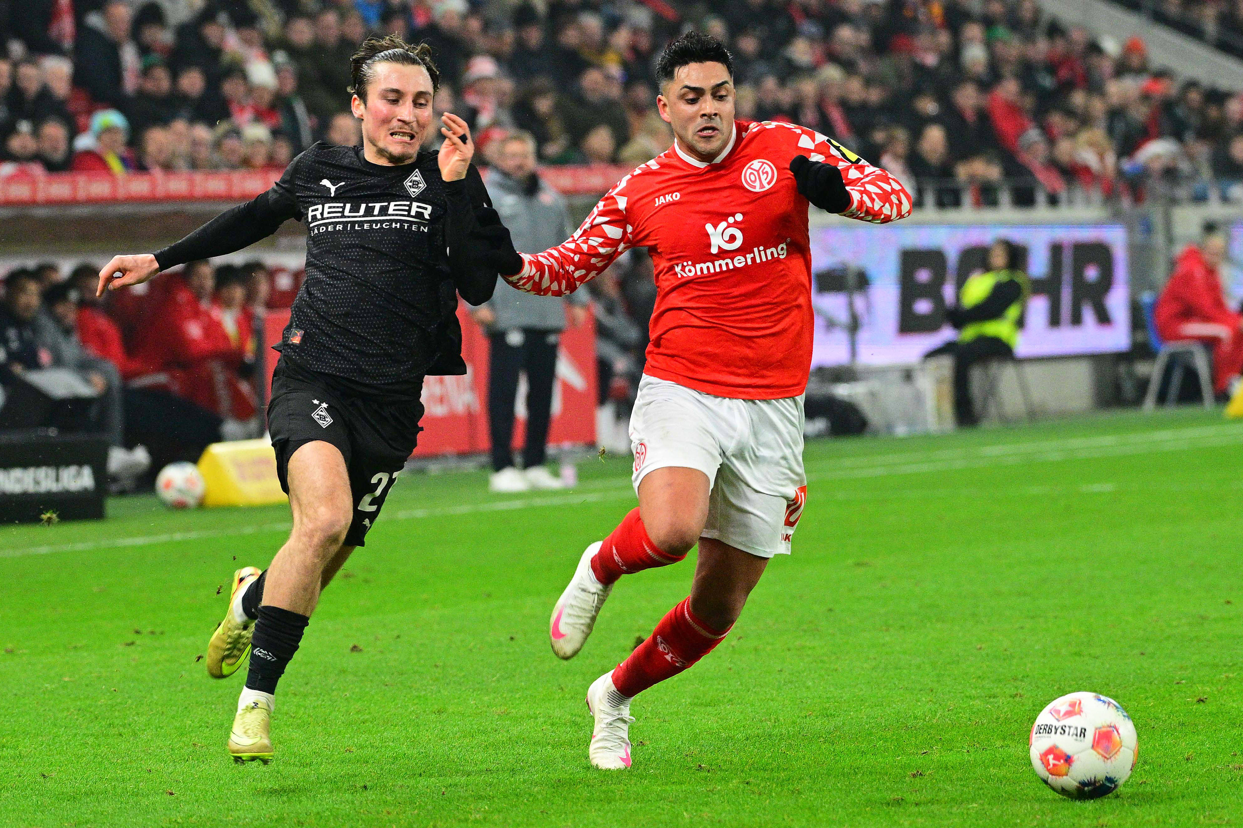 （体育(yù)）足球——德甲：美因茨不敌门兴格拉(lā)德巴赫