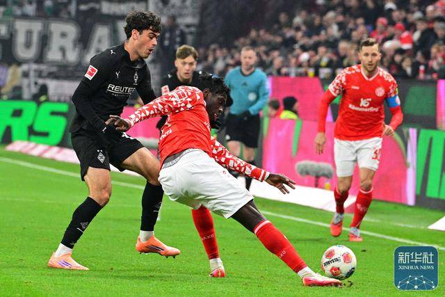 足球 | 德(dé)甲：美因茨不敌门兴格拉德(dé)巴赫