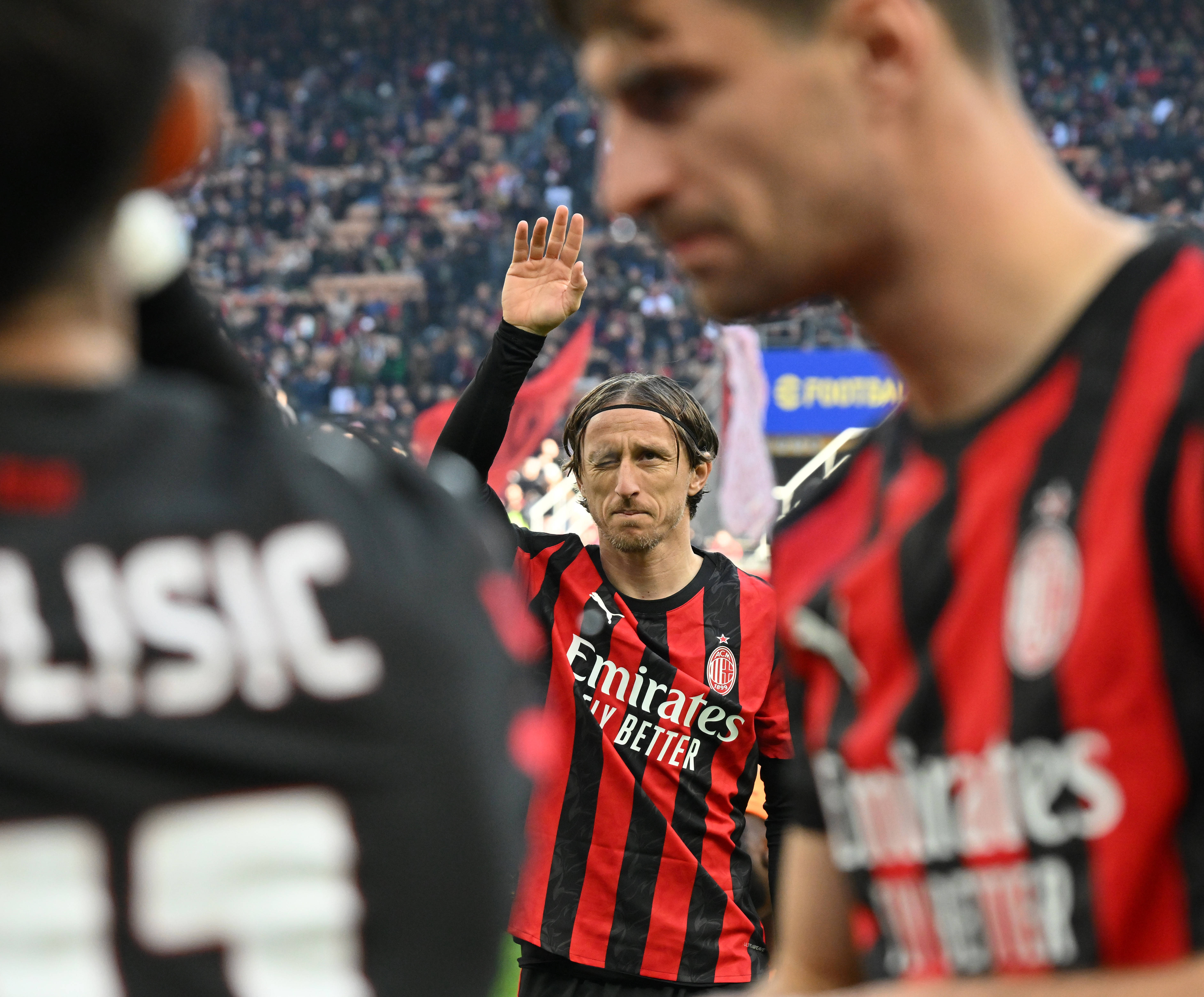 （躰(tǐ)育）足球——意(yì)甲：AC米兰平萨索洛