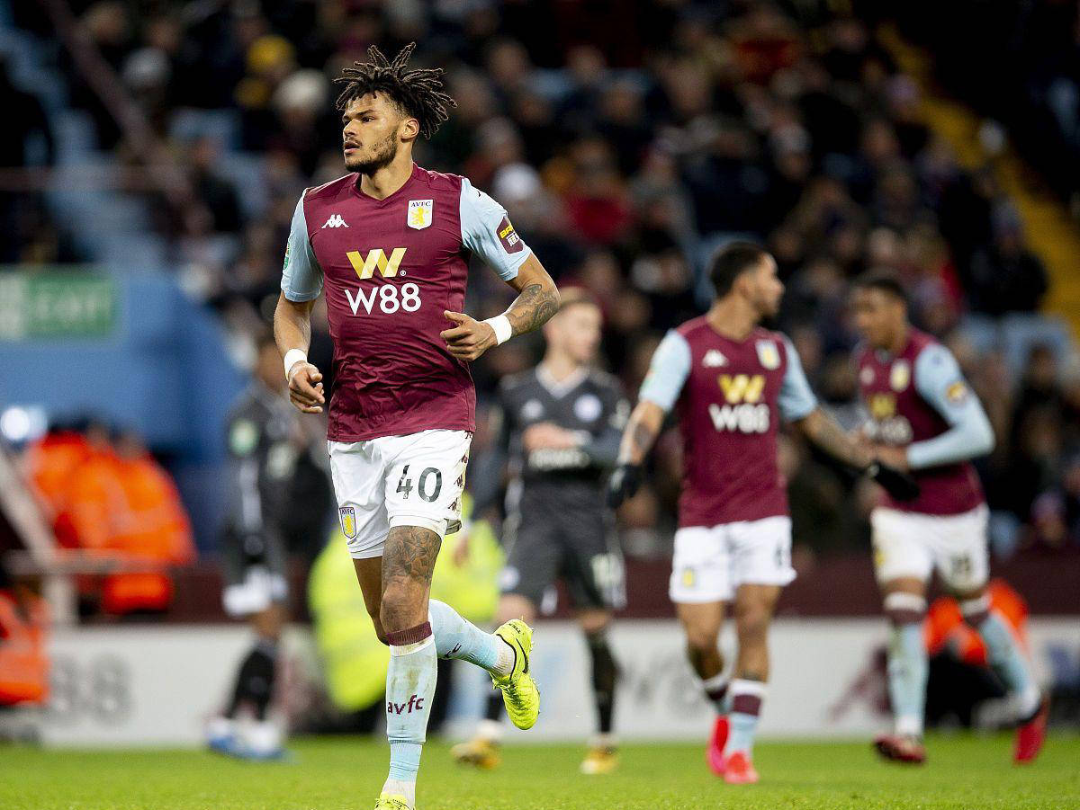 伯恩(ēn)茅斯(sī)逆袭，阿斯(sī)顿维拉主场5连胜