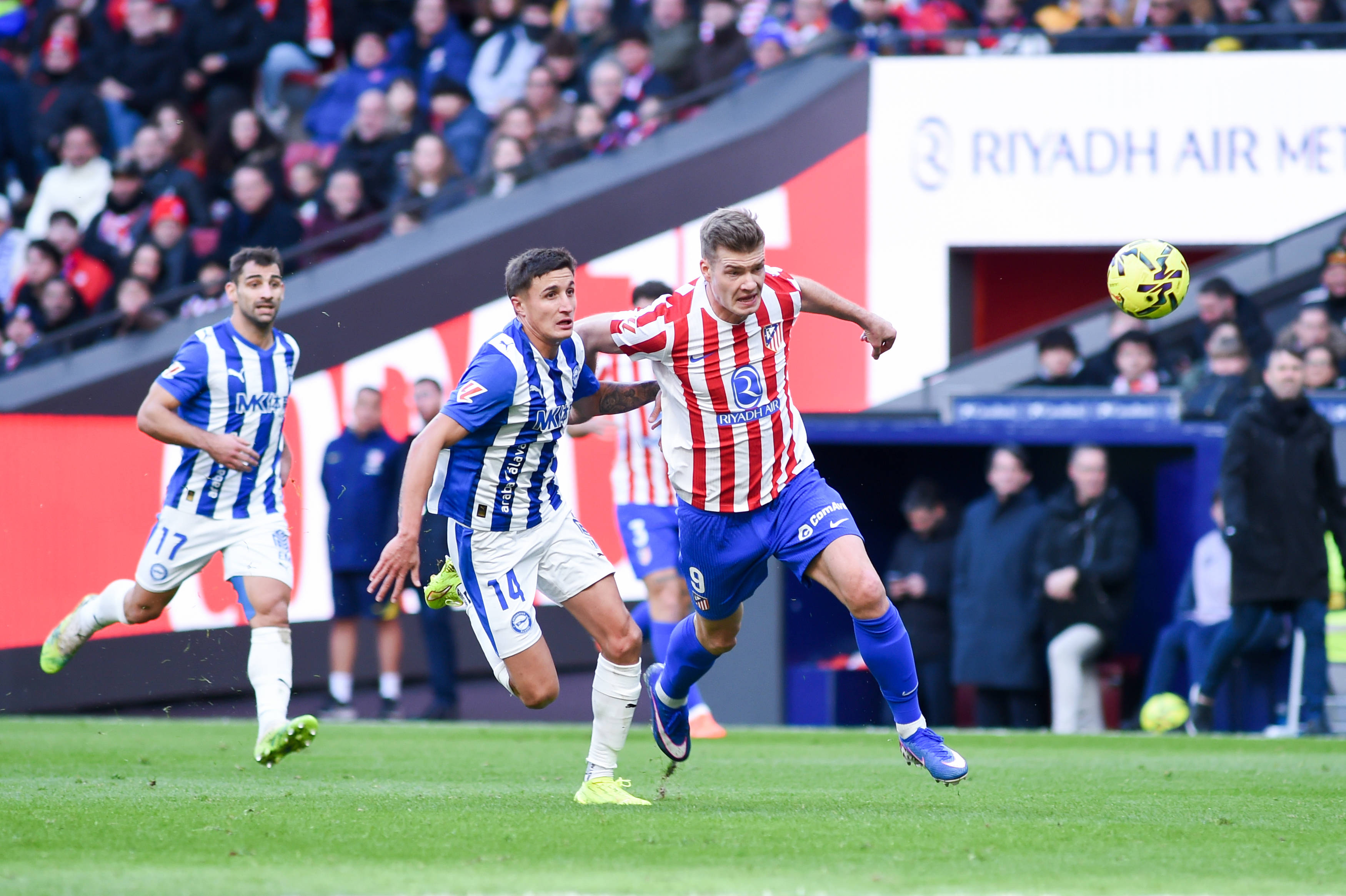 （体育(yù)）足球——西甲：马德里竞技胜阿拉維(wéi)斯(sī)