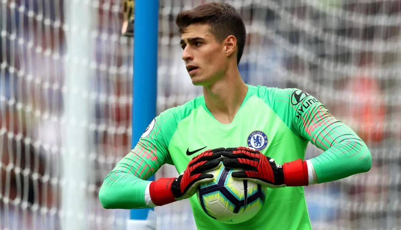 奥纳纳密友称其欲重返曼联竞争主力门将